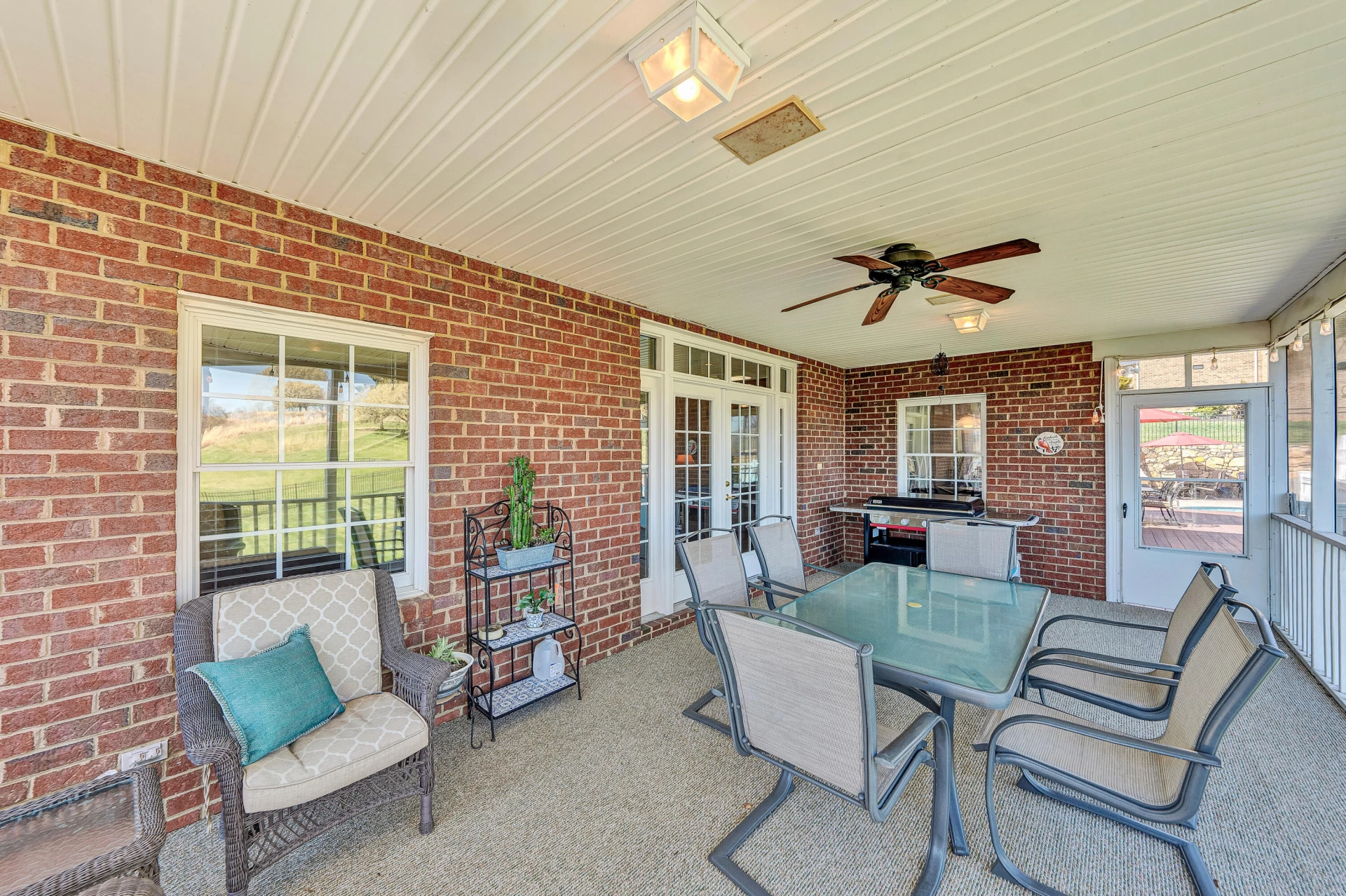 232 Savannah CT - Photo 41