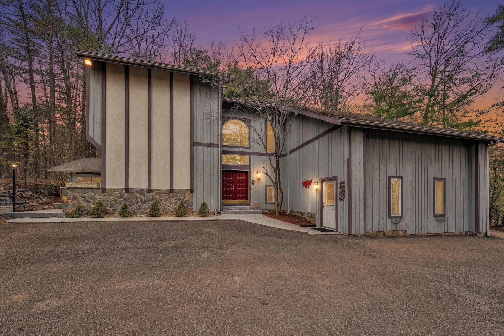 1280 Longview RD SW - Photo 2