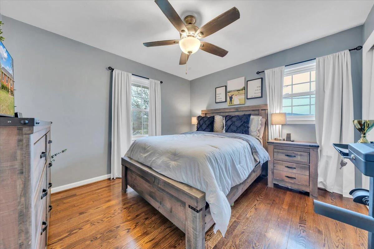 5907 Darby RD - Photo 12