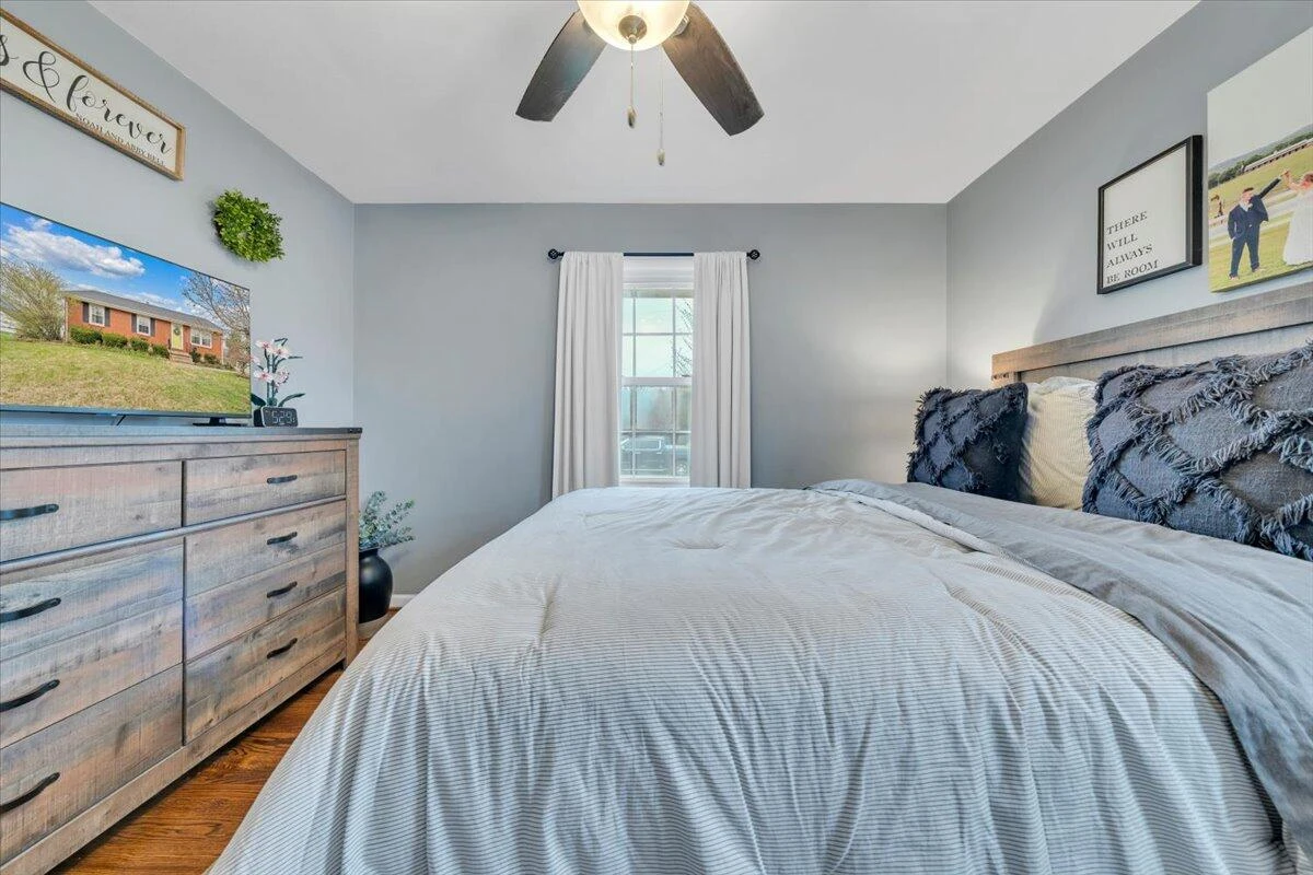 5907 Darby RD - Photo 13
