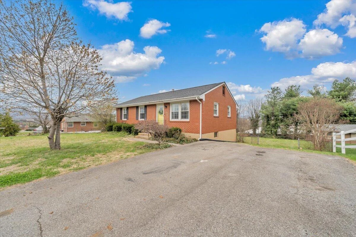 5907 Darby RD - Photo 37