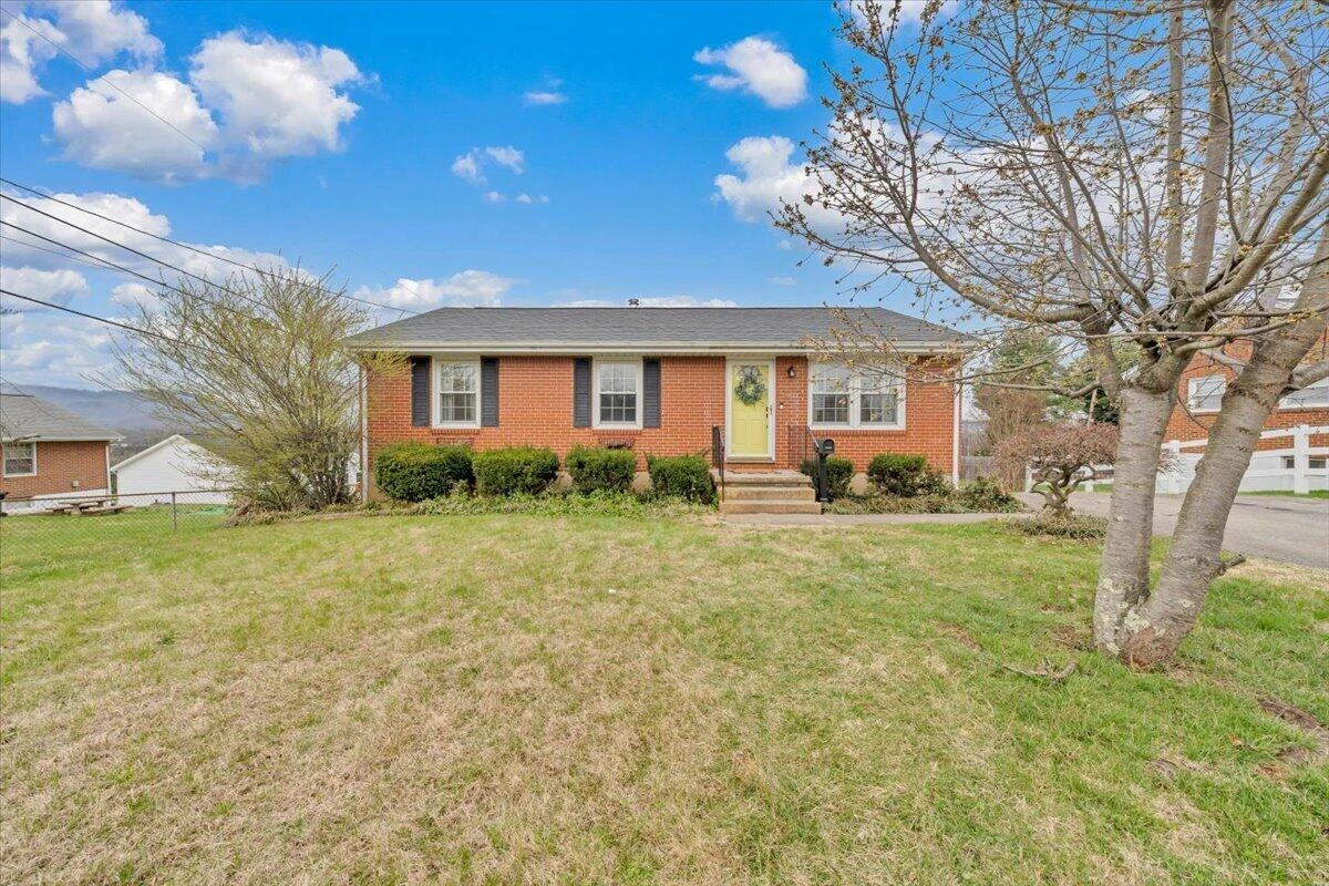 5907 Darby RD - Photo 38