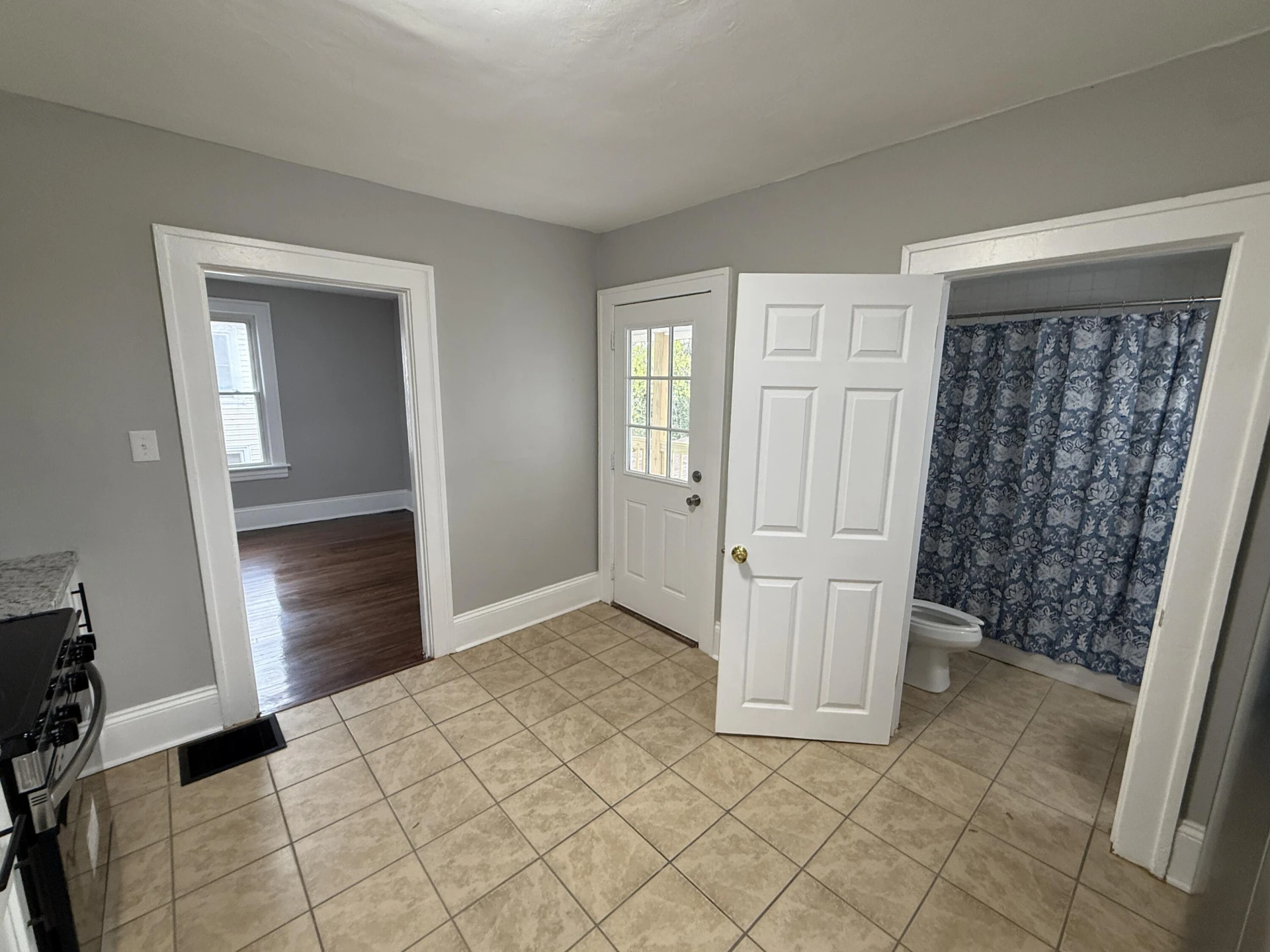 1021 Pechin AVE SE - Photo 13