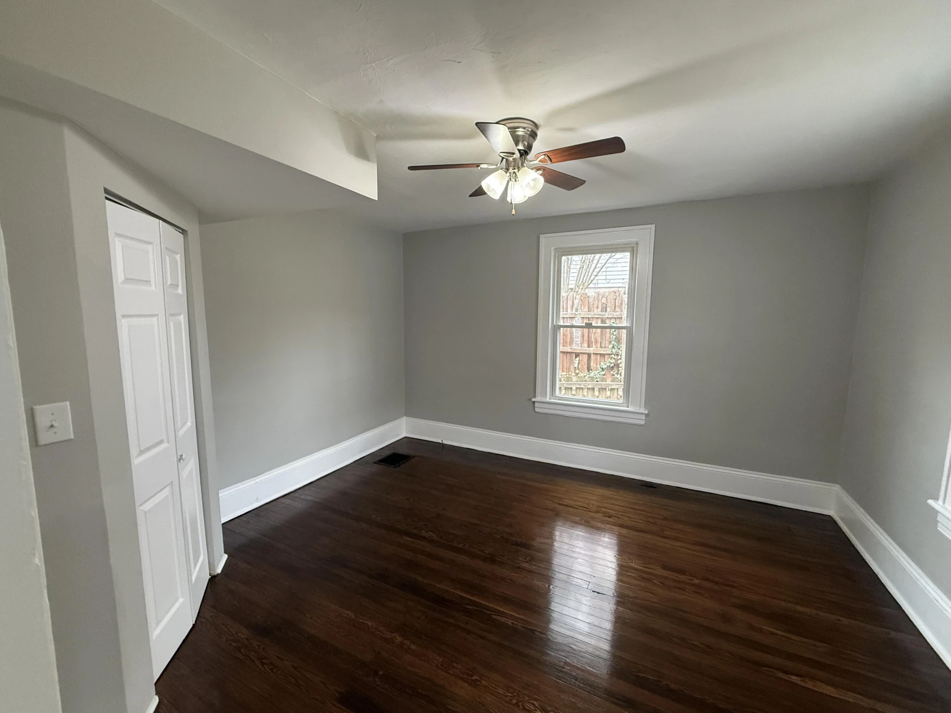 1021 Pechin AVE SE - Photo 6