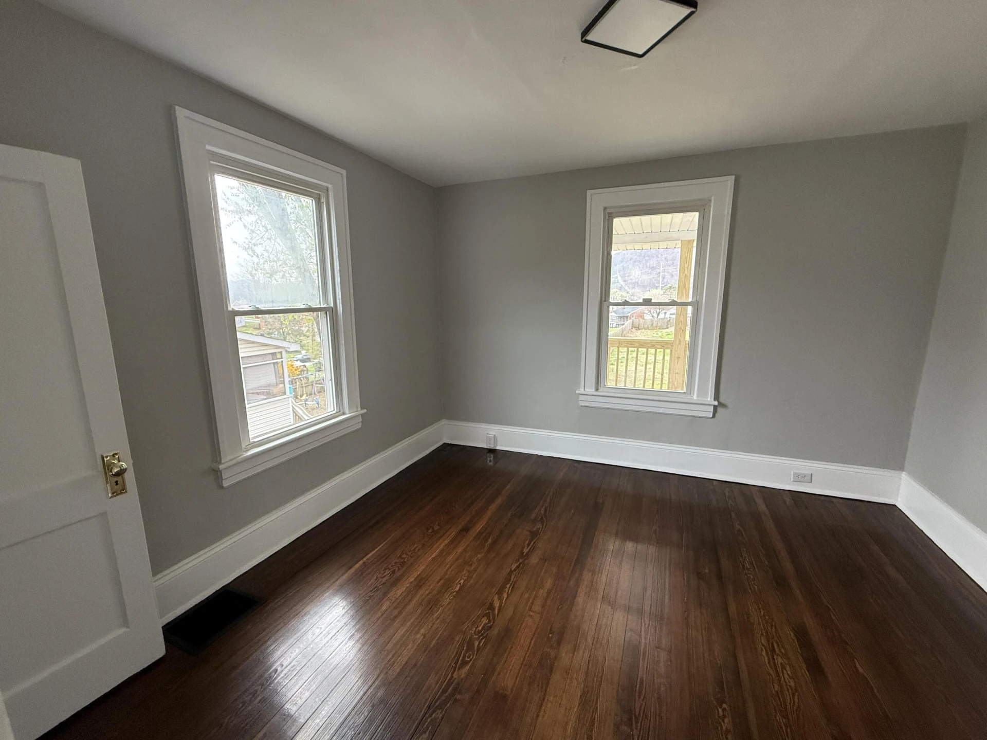 1021 Pechin AVE SE - Photo 8
