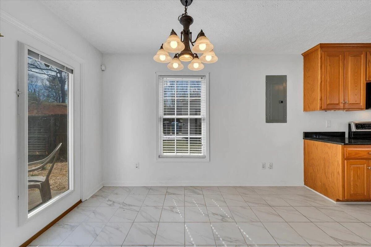 2415 Marr ST NW - Photo 10