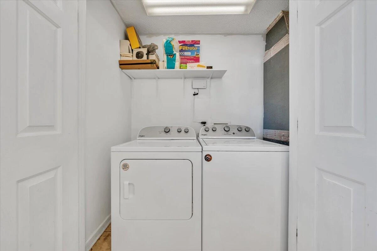 2415 Marr ST NW - Photo 20