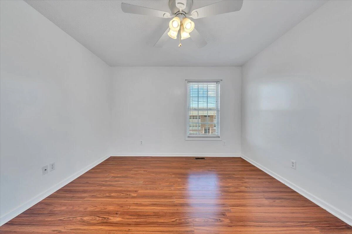 2415 Marr ST NW - Photo 22