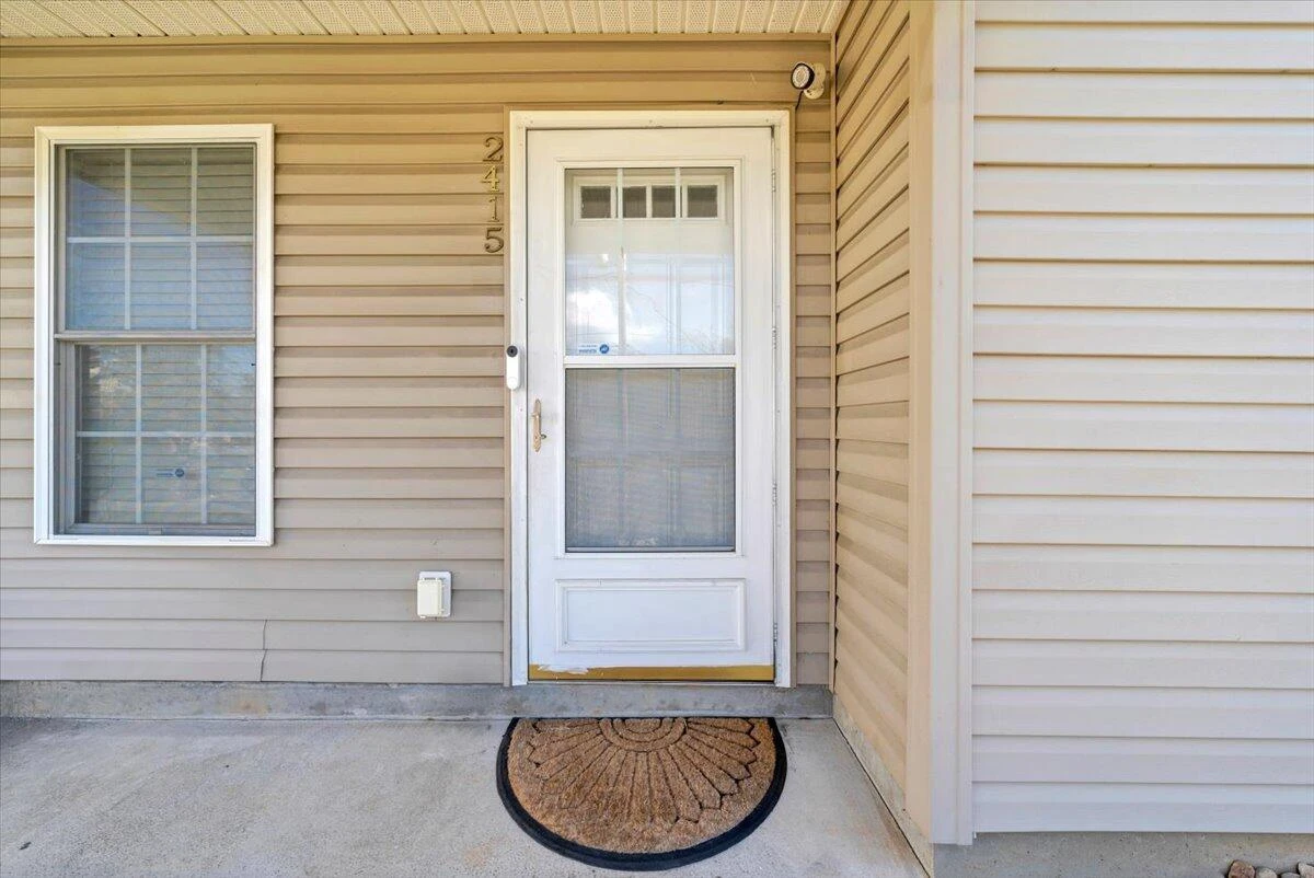 2415 Marr ST NW - Photo 3