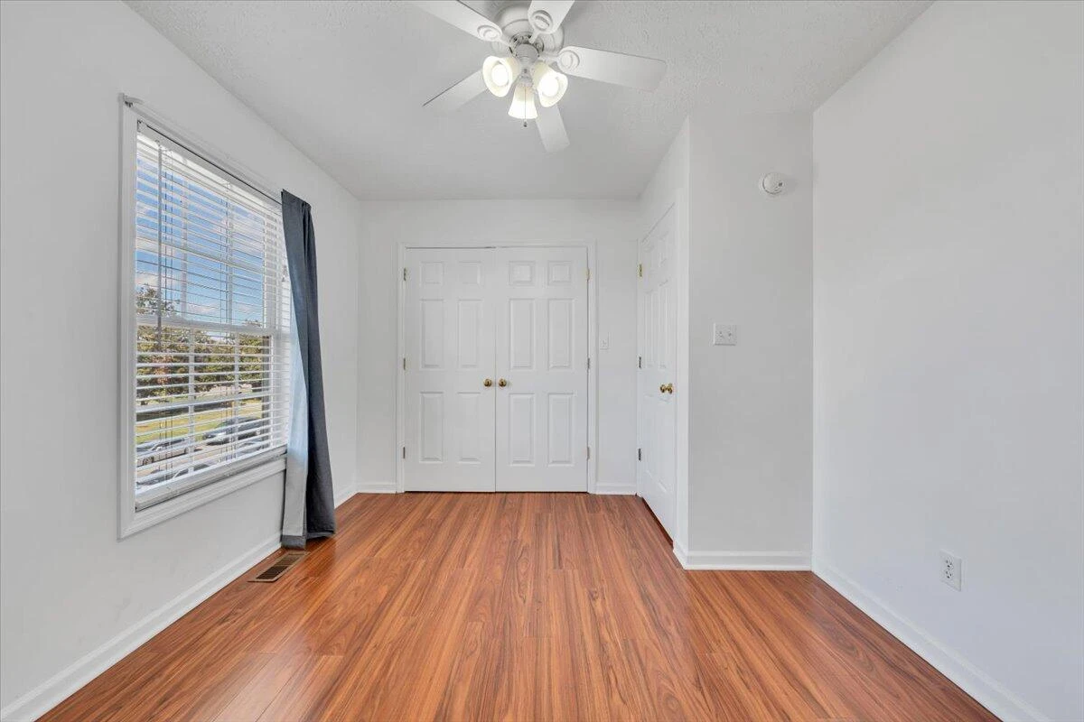 2415 Marr ST NW - Photo 32