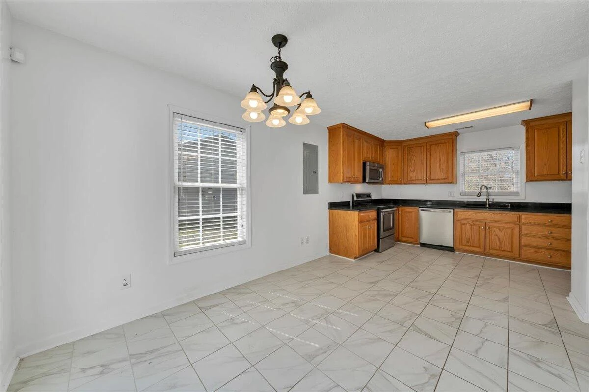 2415 Marr ST NW - Photo 9