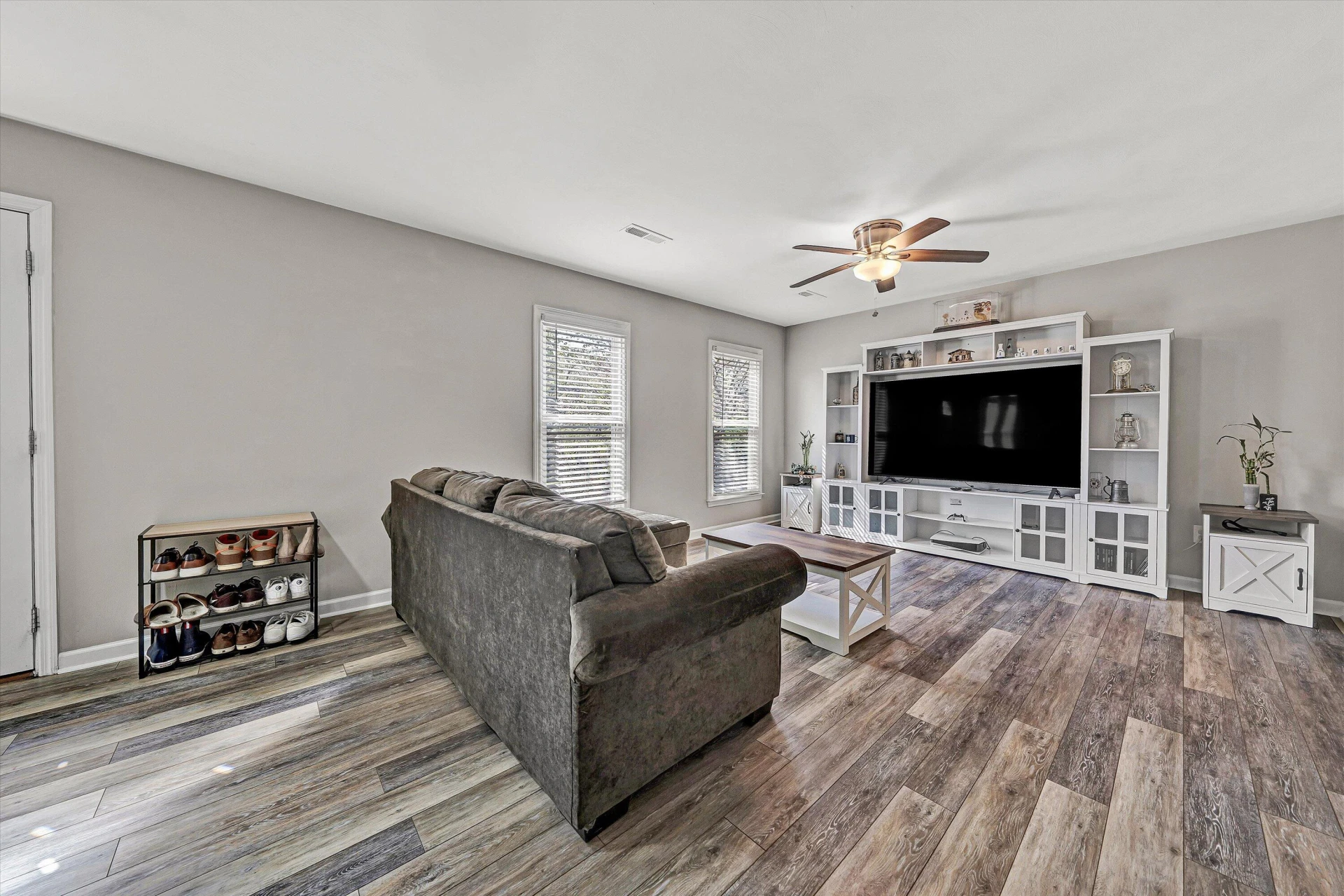 3131 Garst Cabin DR - Photo 8