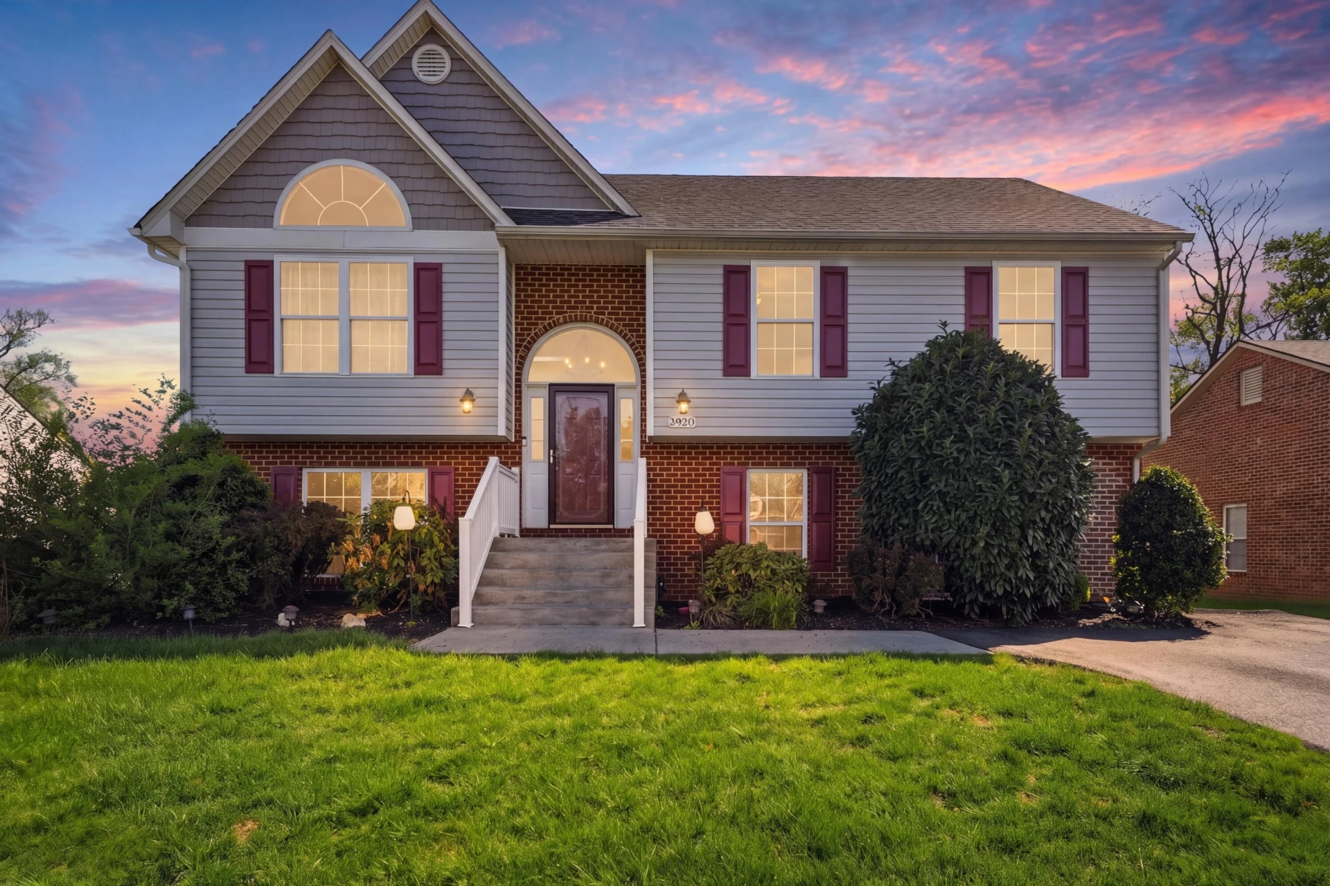 5920 Carolina TRL