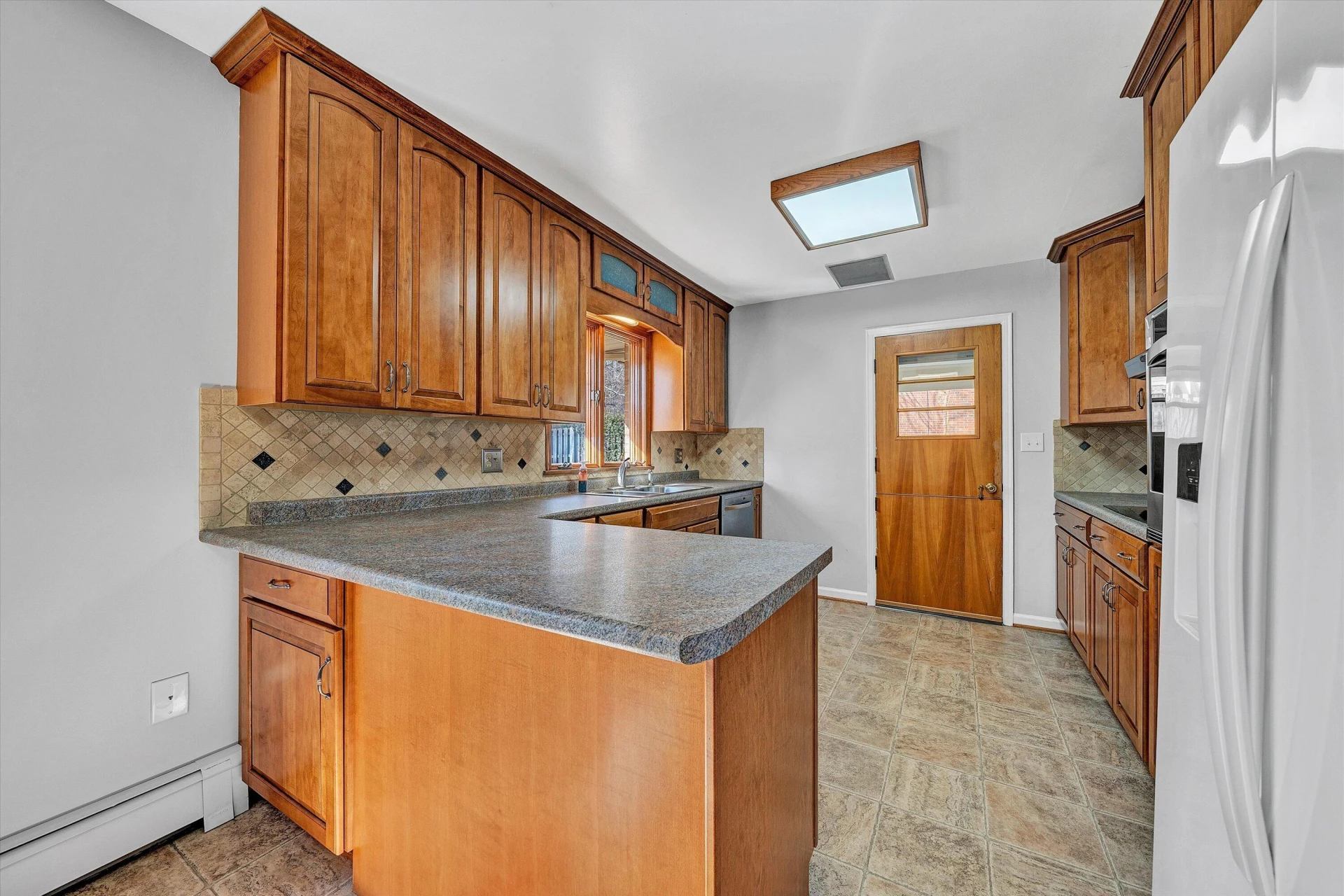 3220 Hartley CIR SW - Photo 19