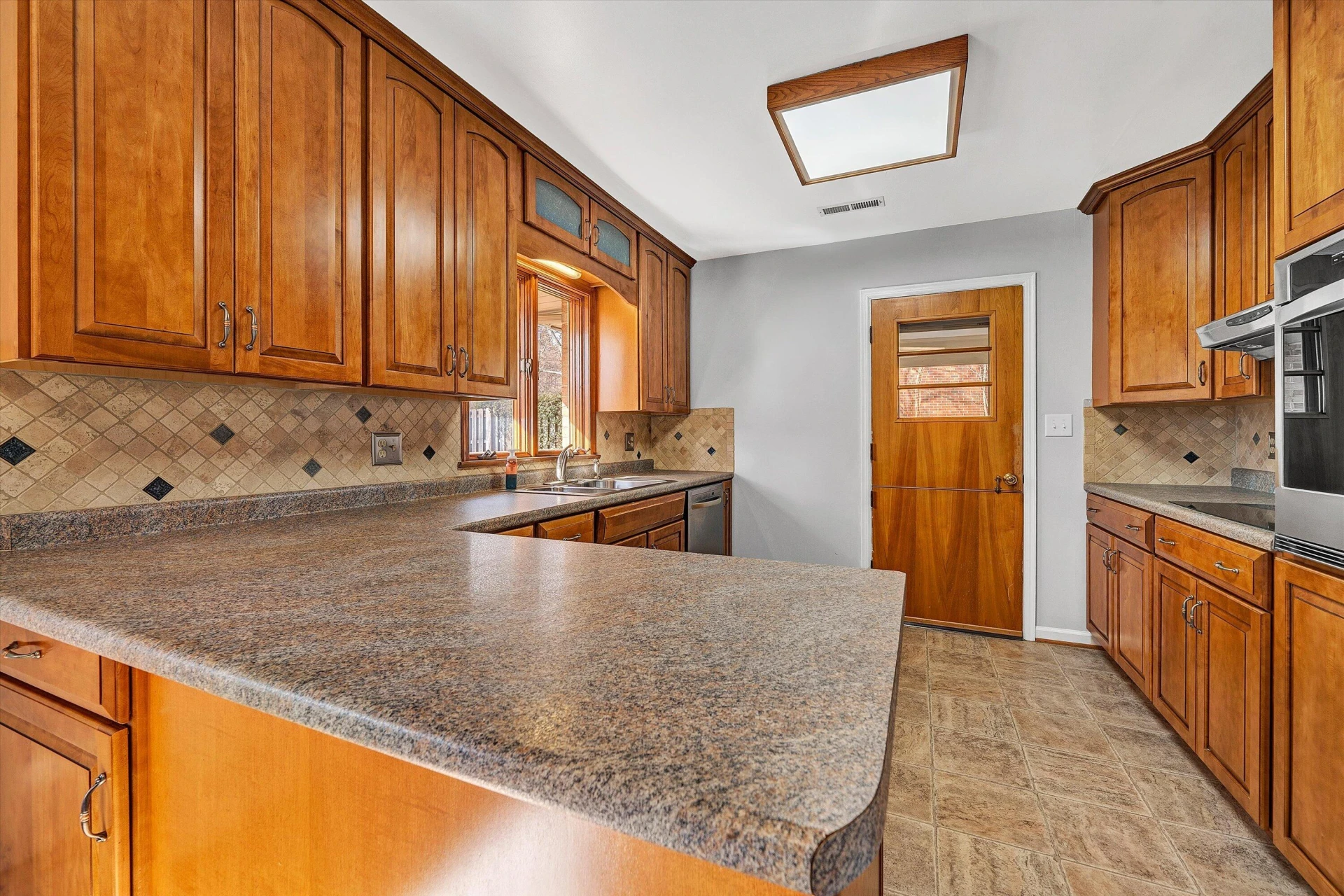 3220 Hartley CIR SW - Photo 20