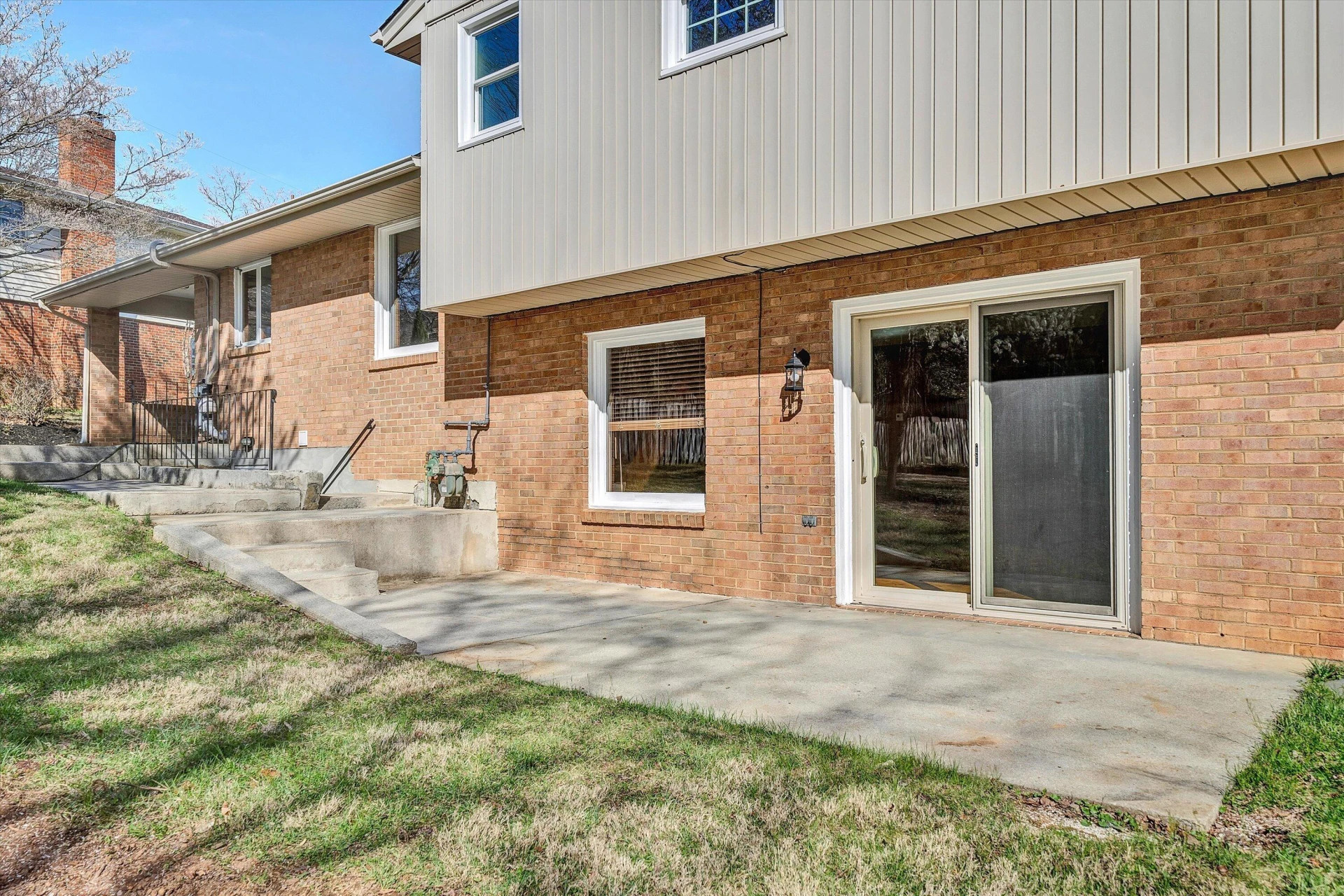 3220 Hartley CIR SW - Photo 7