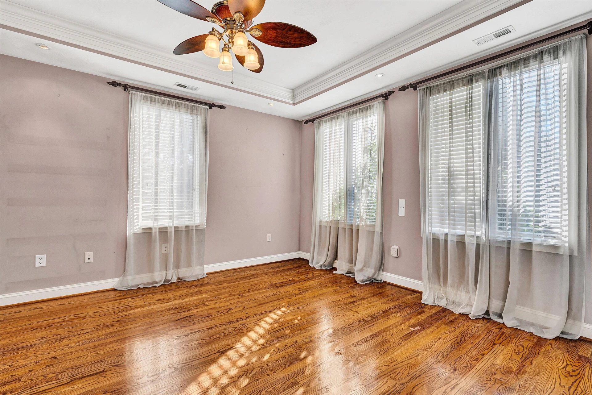 1721 Walden CIR - Photo 12