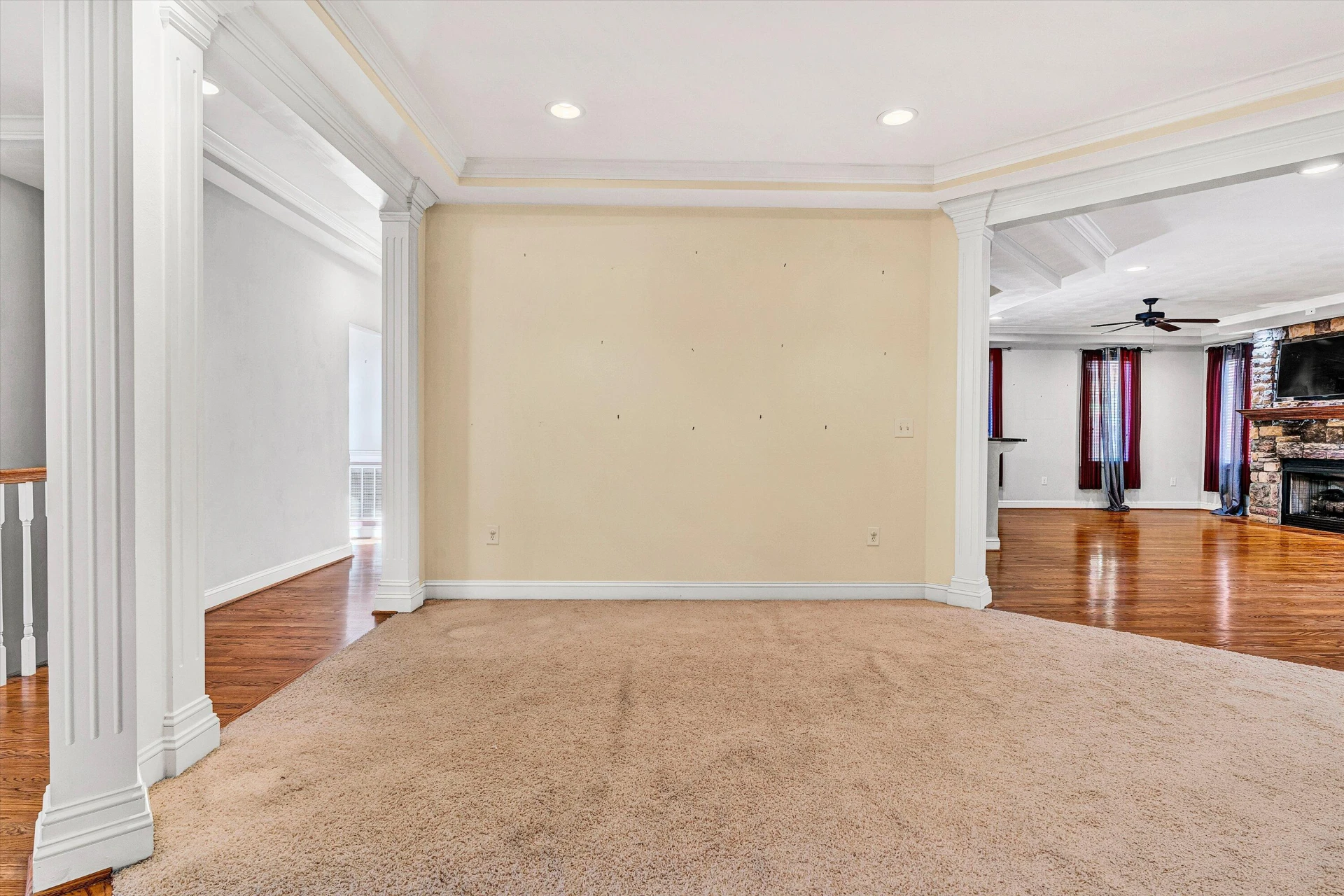 1721 Walden CIR - Photo 20
