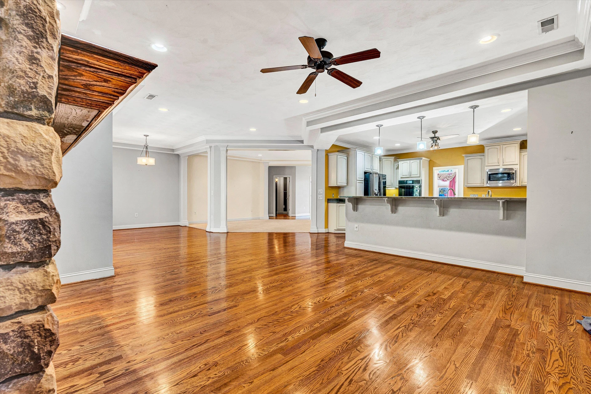 1721 Walden CIR - Photo 25