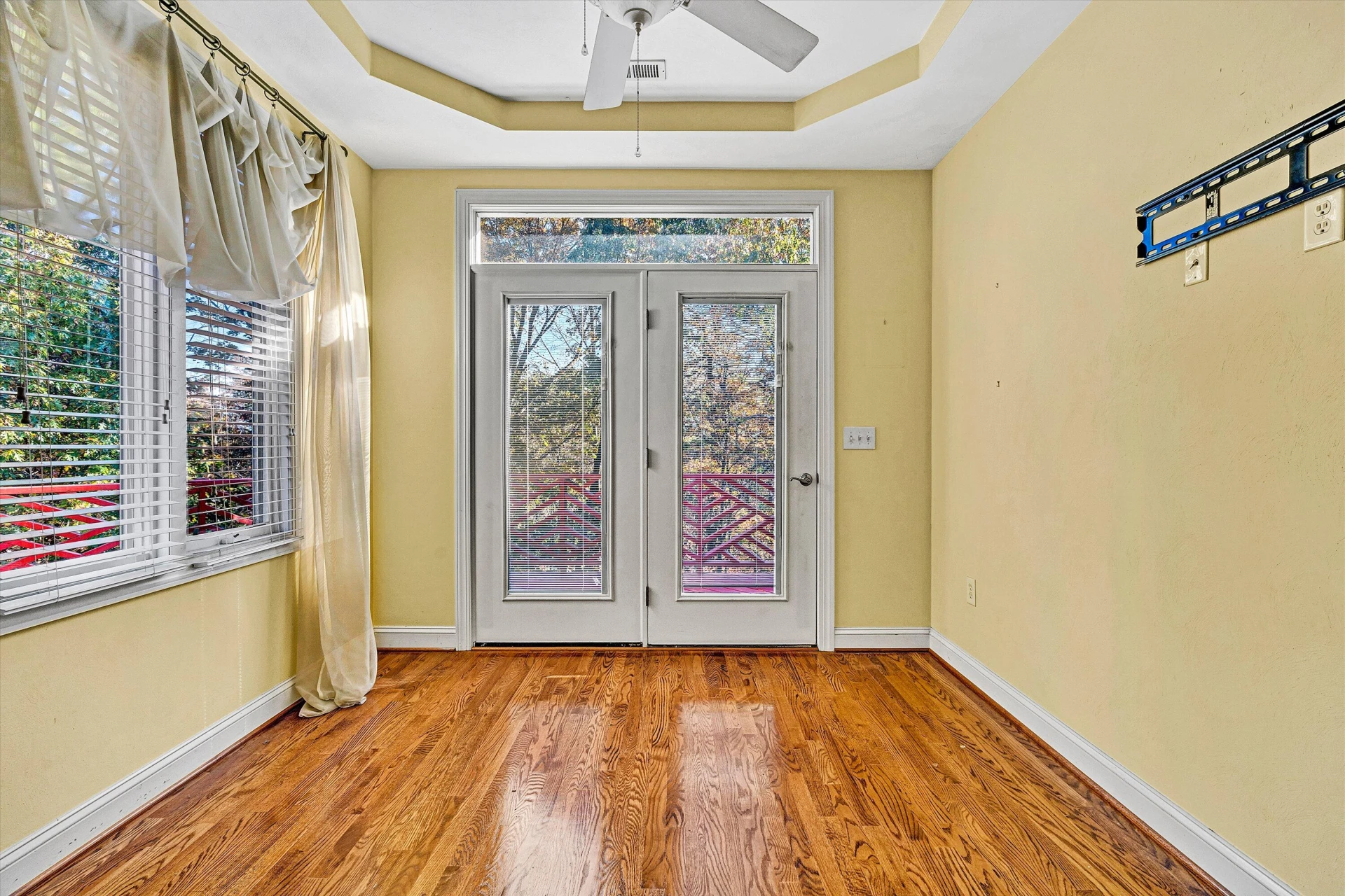 1721 Walden CIR - Photo 36