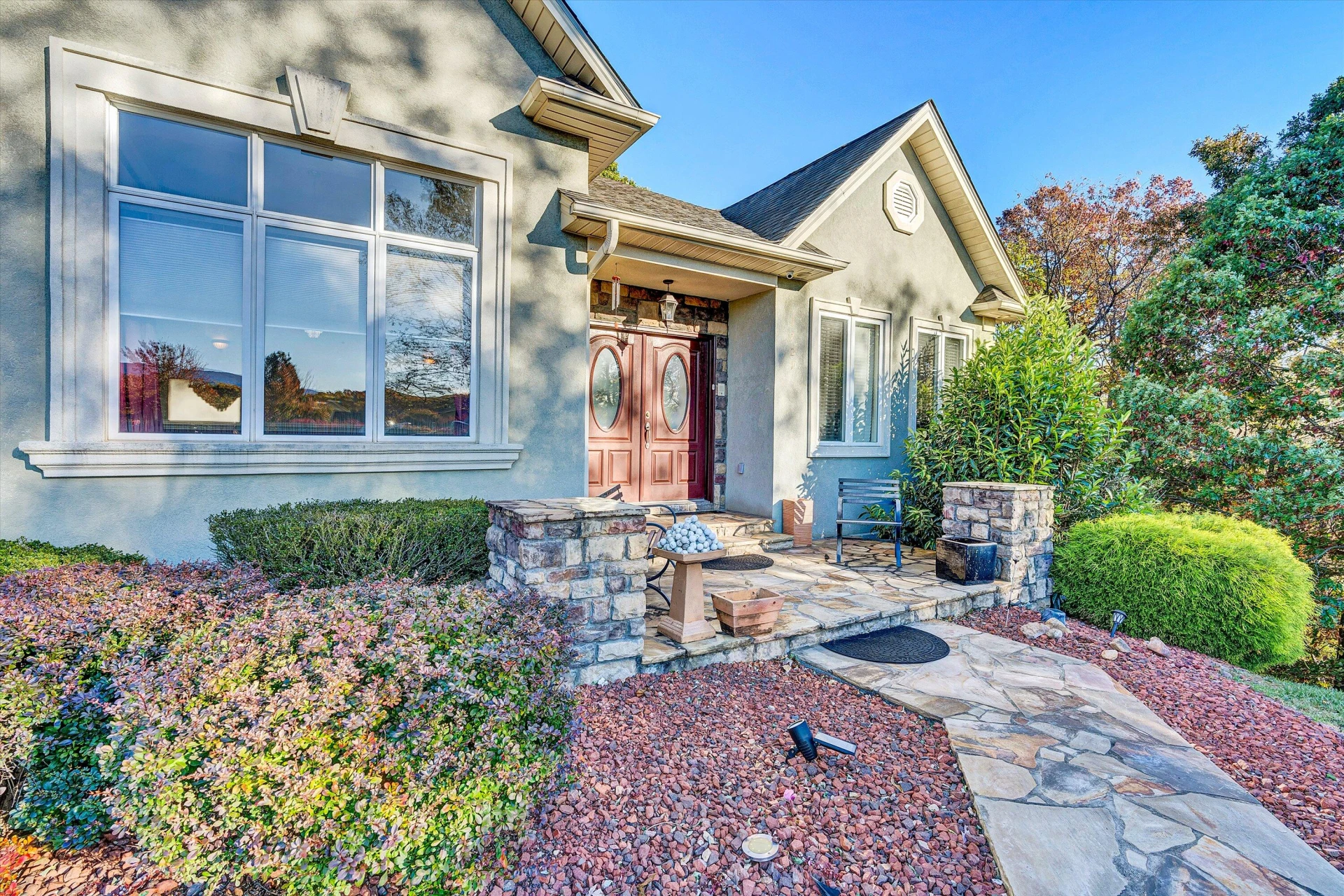 1721 Walden CIR - Photo 4