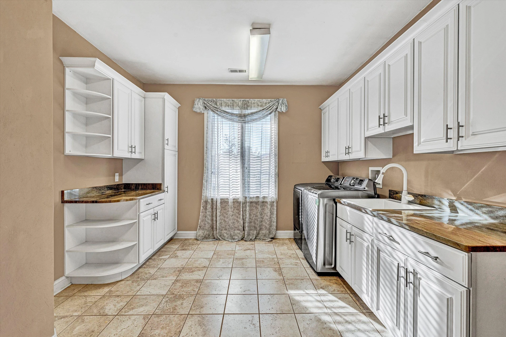 1721 Walden CIR - Photo 48