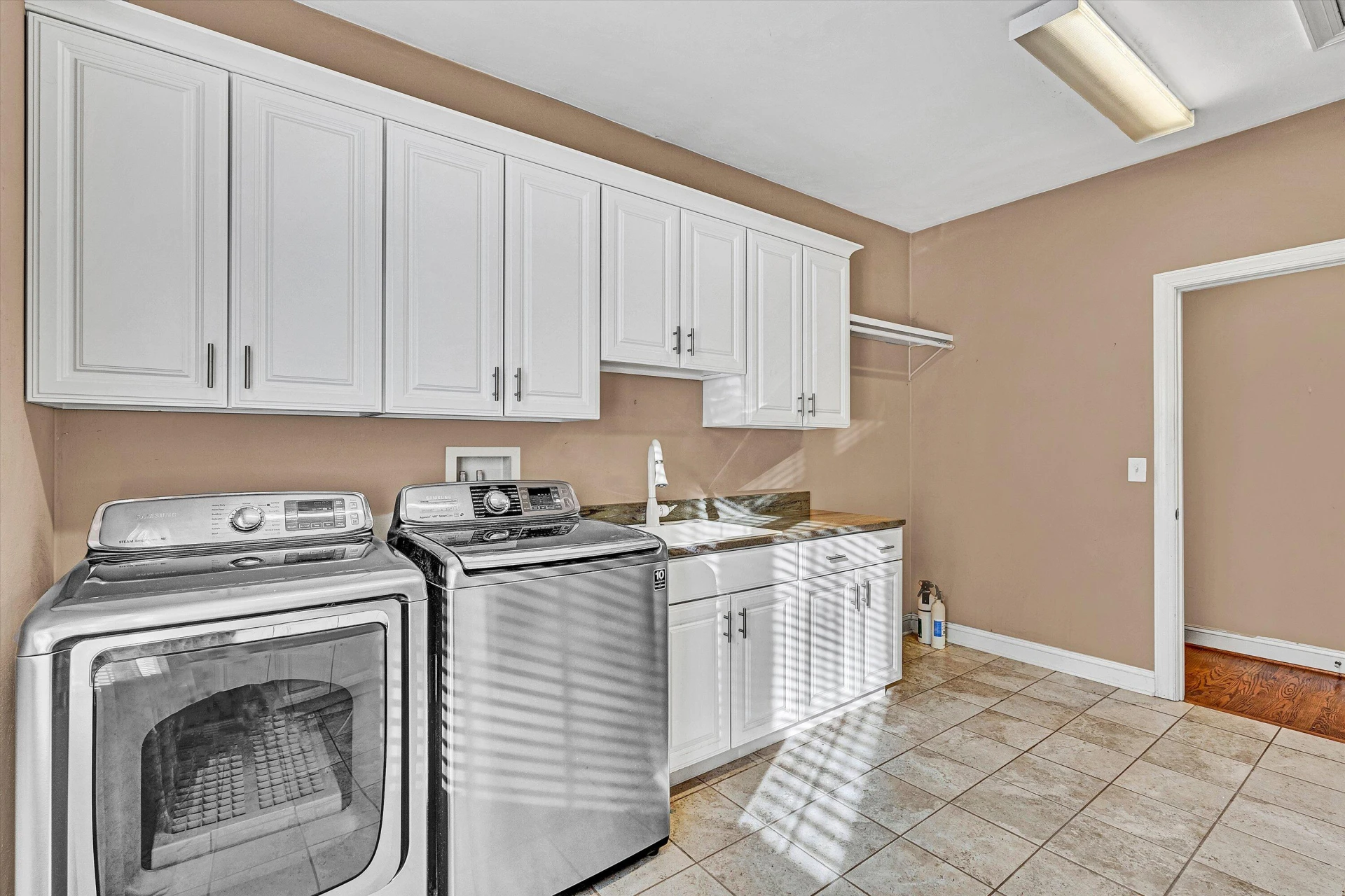 1721 Walden CIR - Photo 49