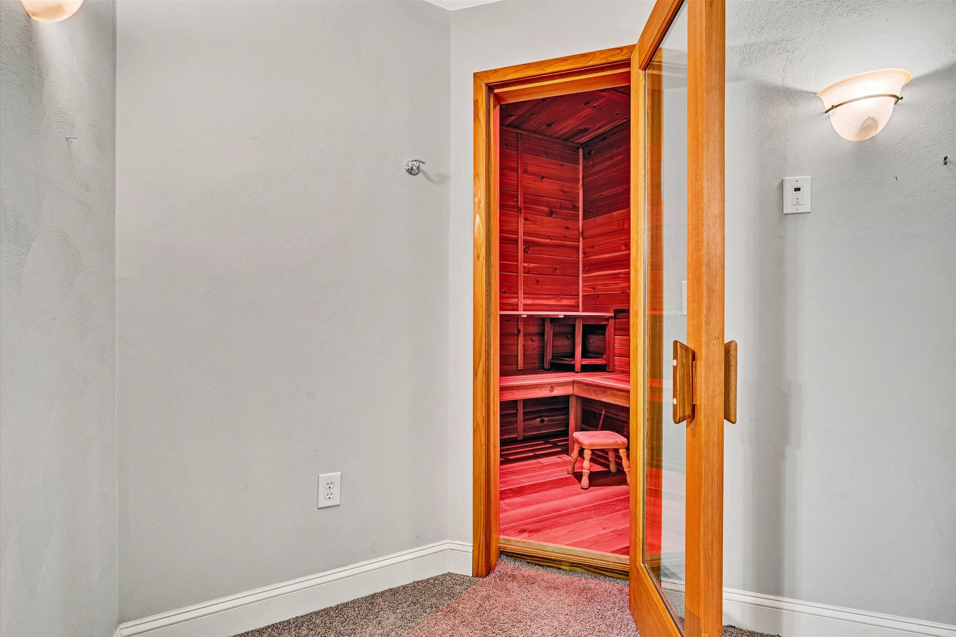 1721 Walden CIR - Photo 60