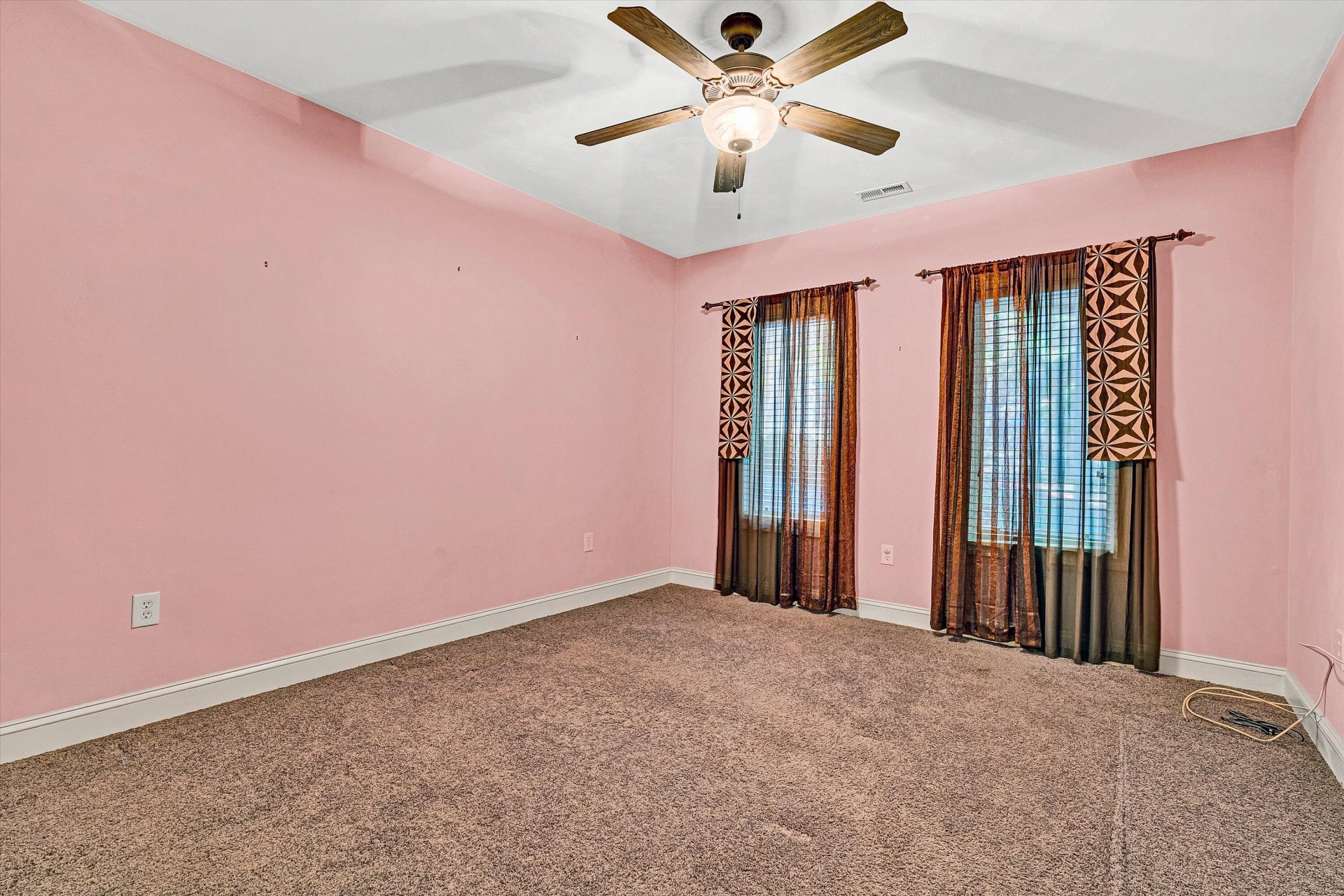 1721 Walden CIR - Photo 64
