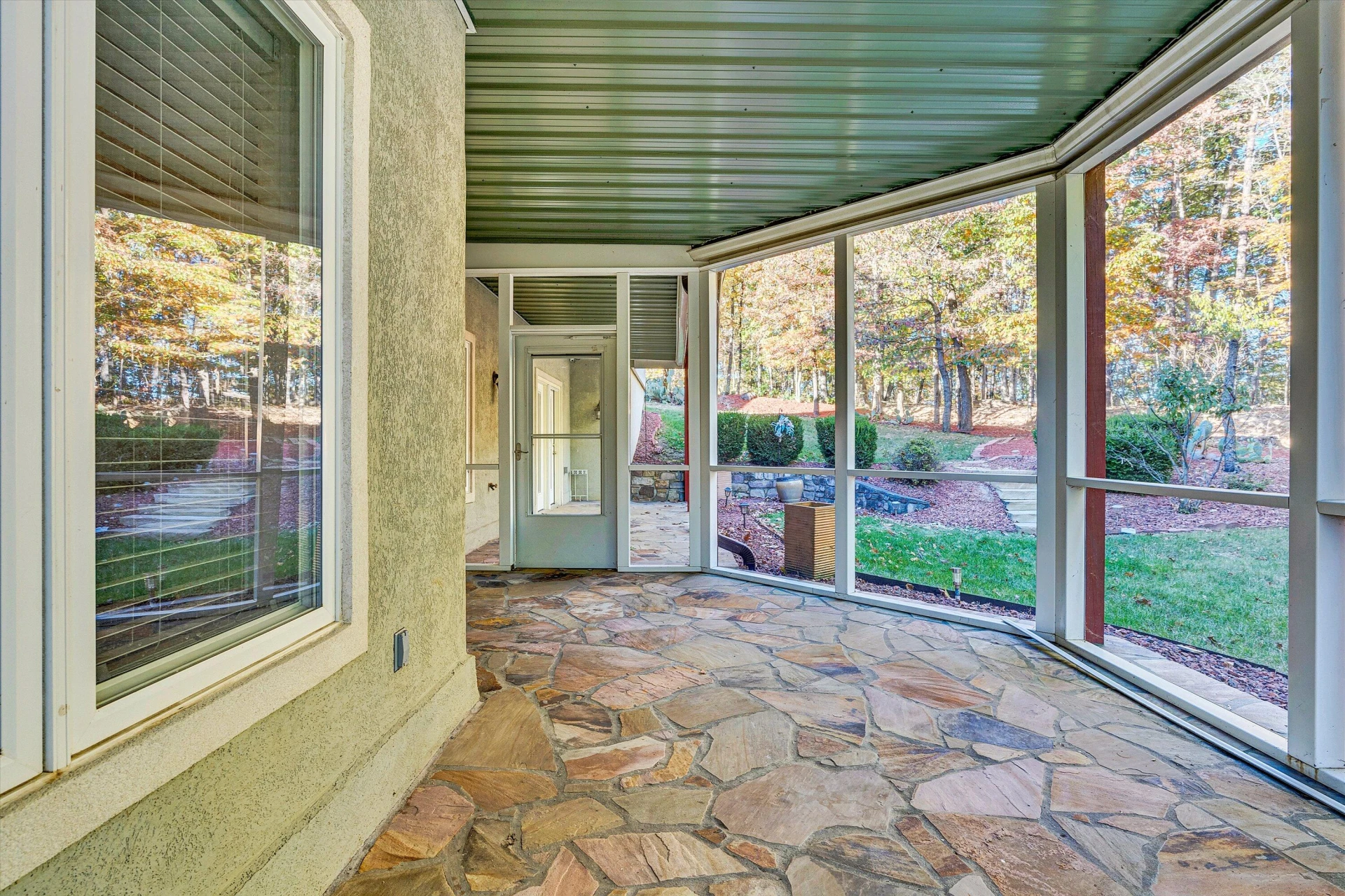 1721 Walden CIR - Photo 70