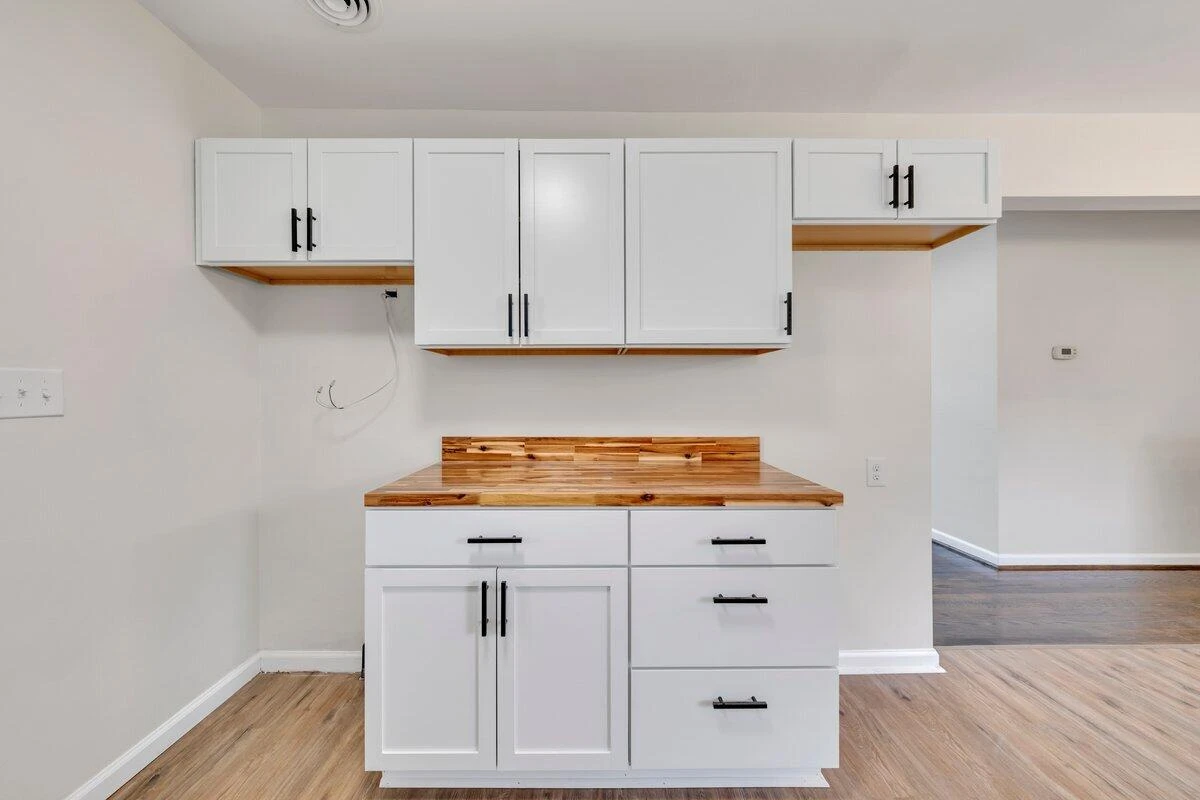 3807 Troutland AVE NW - Photo 17