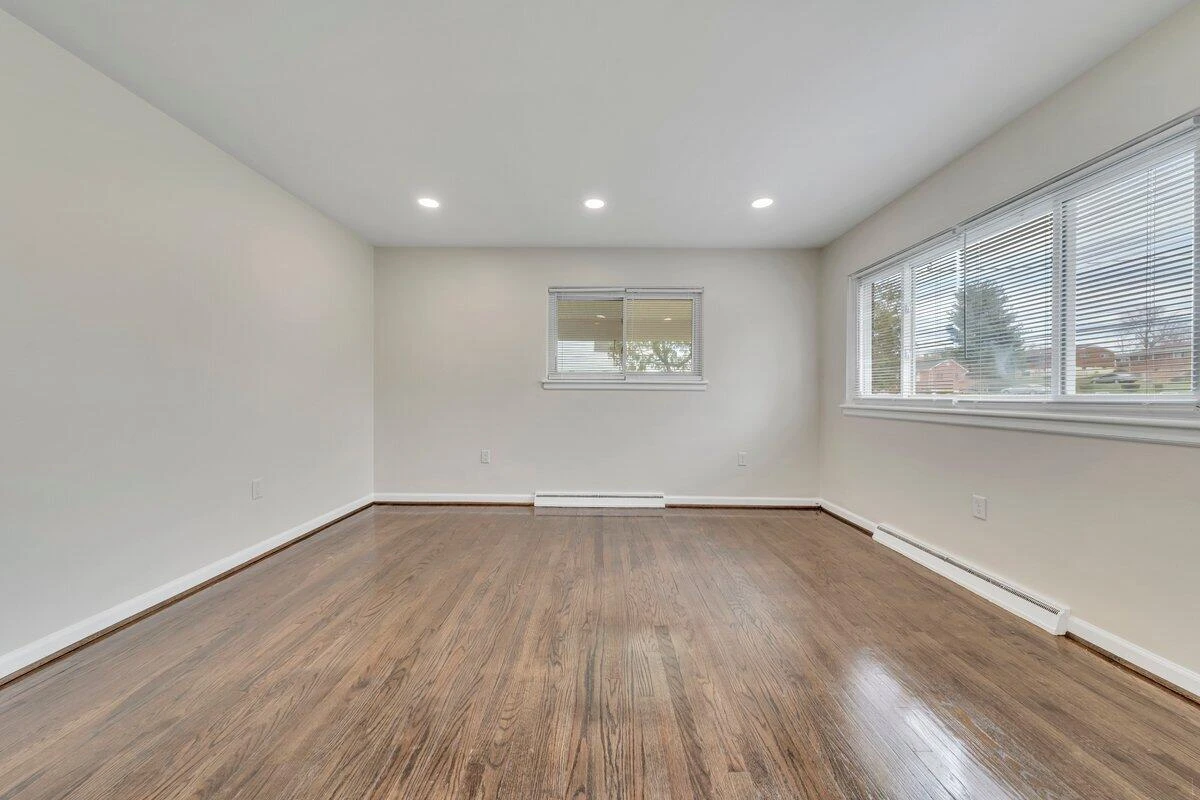 3807 Troutland AVE NW - Photo 5