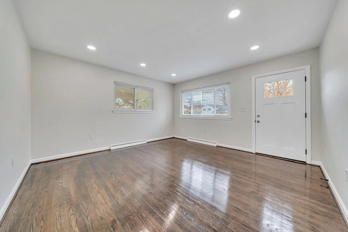 3807 Troutland AVE NW - Photo 6