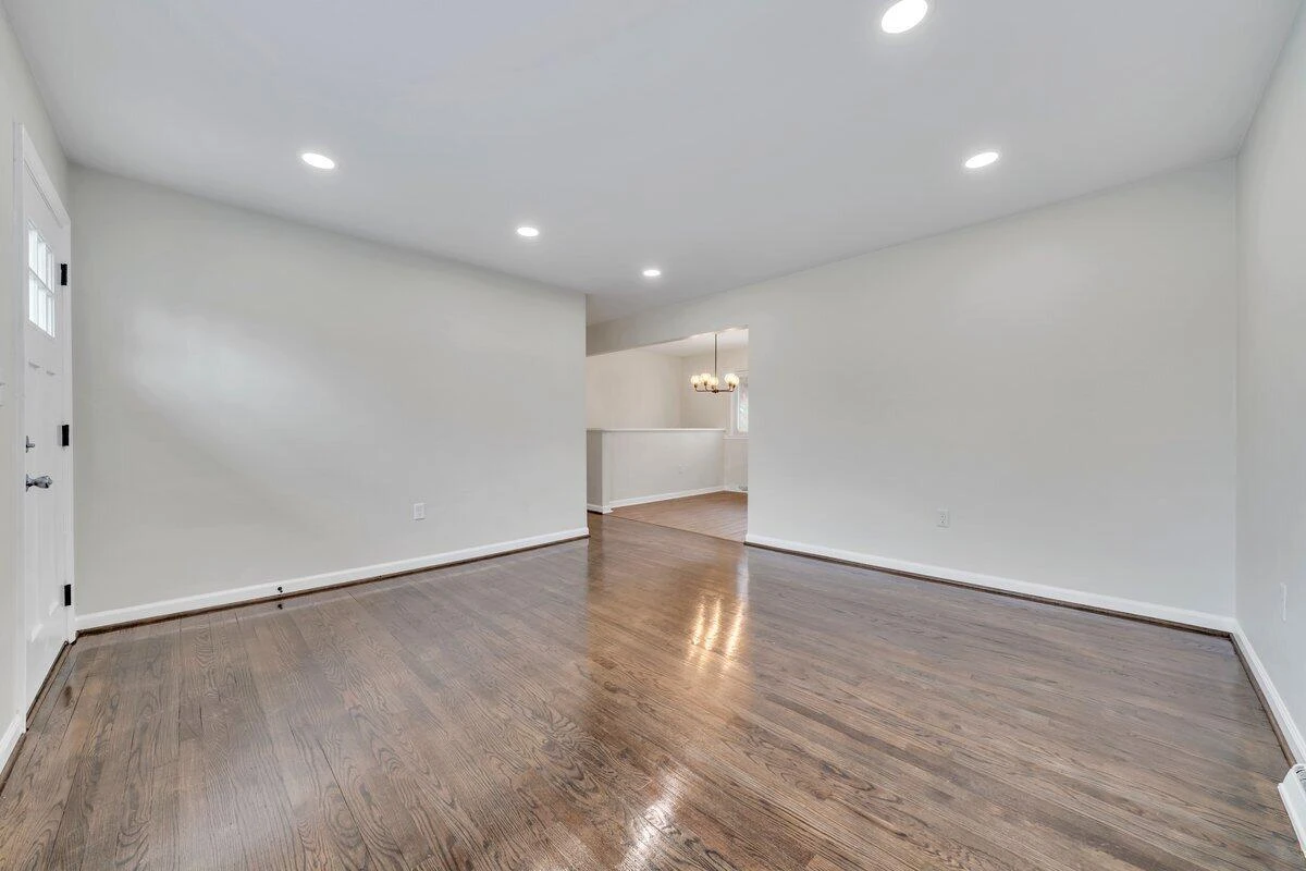 3807 Troutland AVE NW - Photo 8