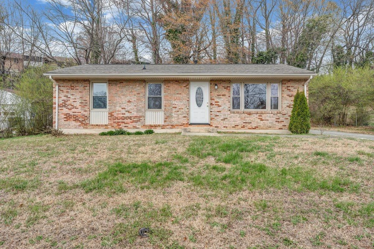 756 Kenyon RD