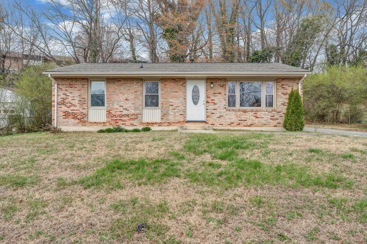 756 Kenyon RD - Photo 13
