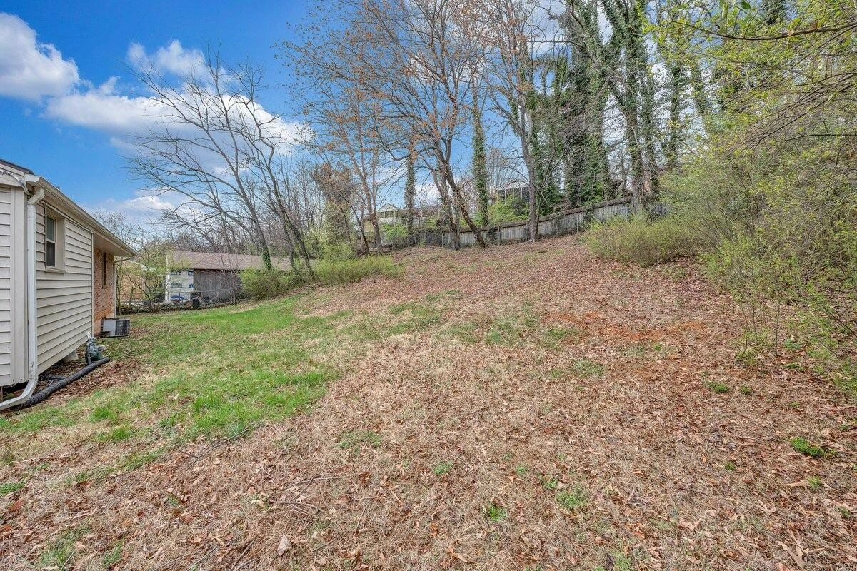 756 Kenyon RD - Photo 16