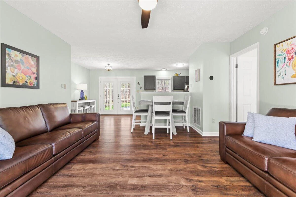 290 Dodee LN - Photo 15