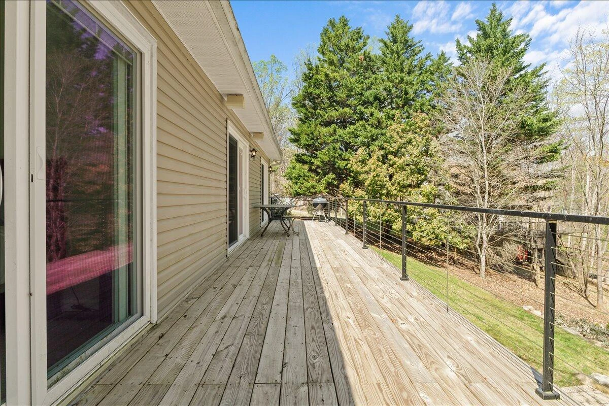 290 Dodee LN - Photo 16