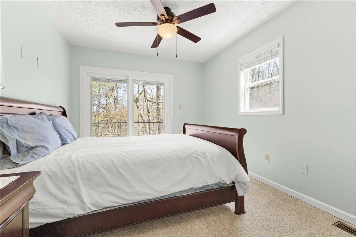 290 Dodee LN - Photo 24