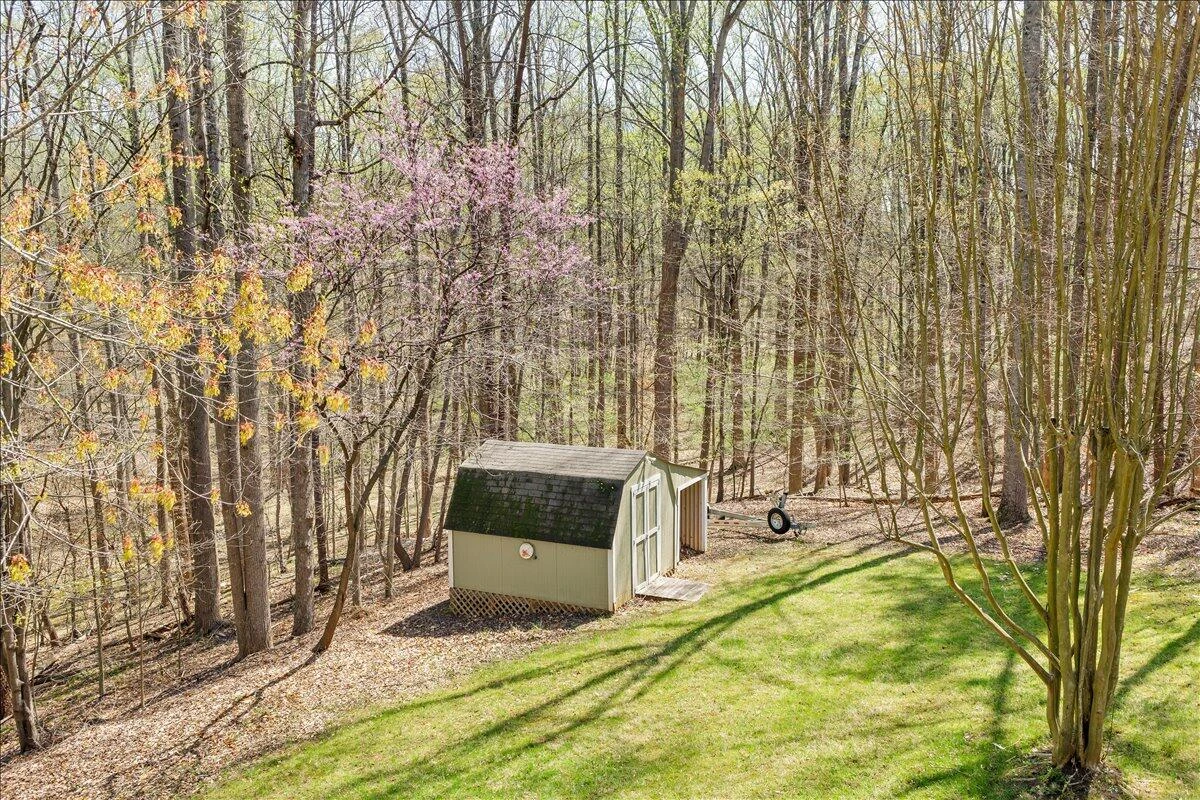 290 Dodee LN - Photo 27