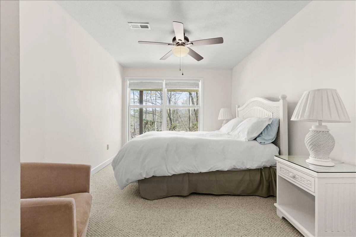 290 Dodee LN - Photo 32