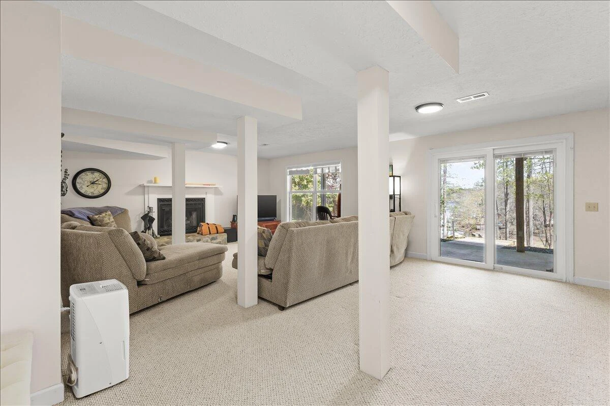 290 Dodee LN - Photo 37