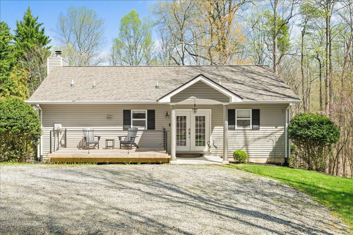 290 Dodee LN - Photo 4