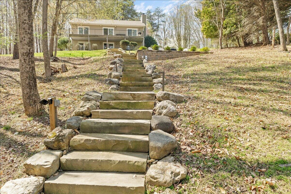 290 Dodee LN - Photo 45