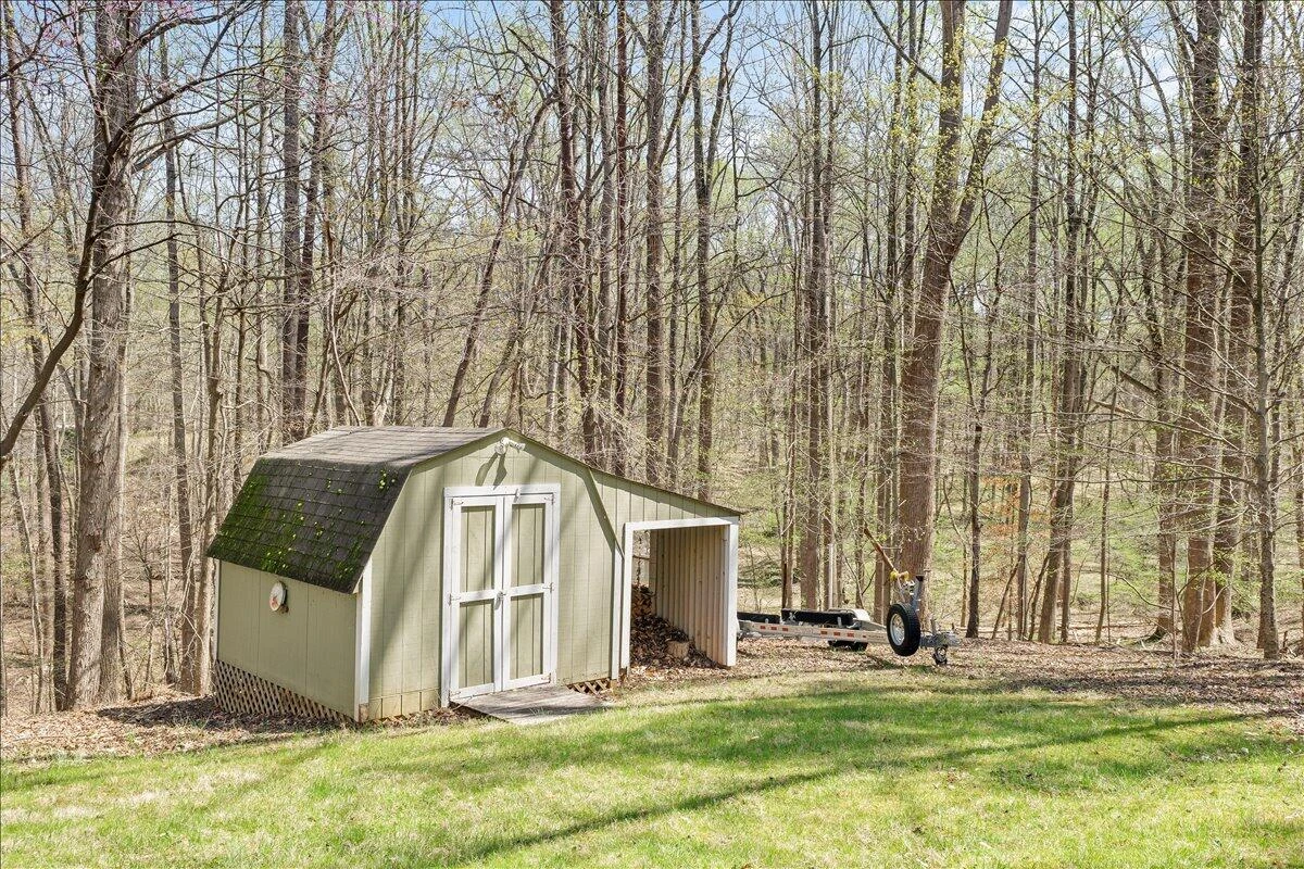 290 Dodee LN - Photo 47