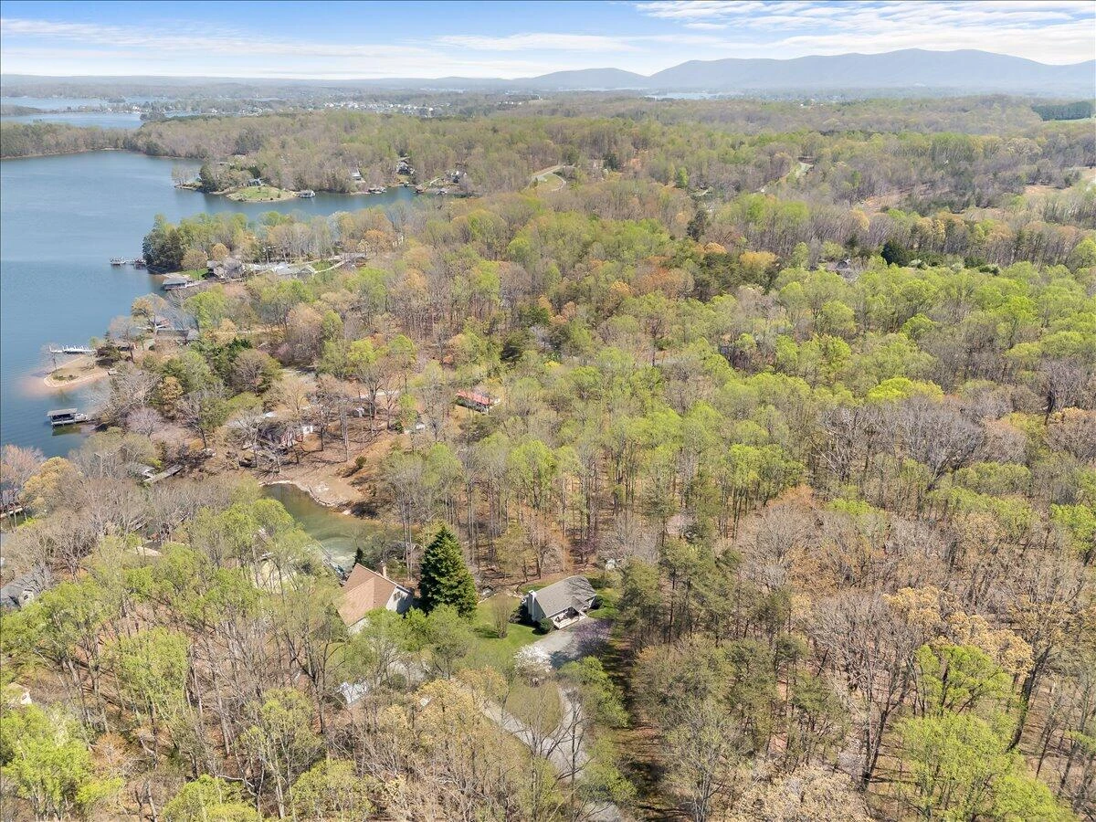 290 Dodee LN - Photo 50