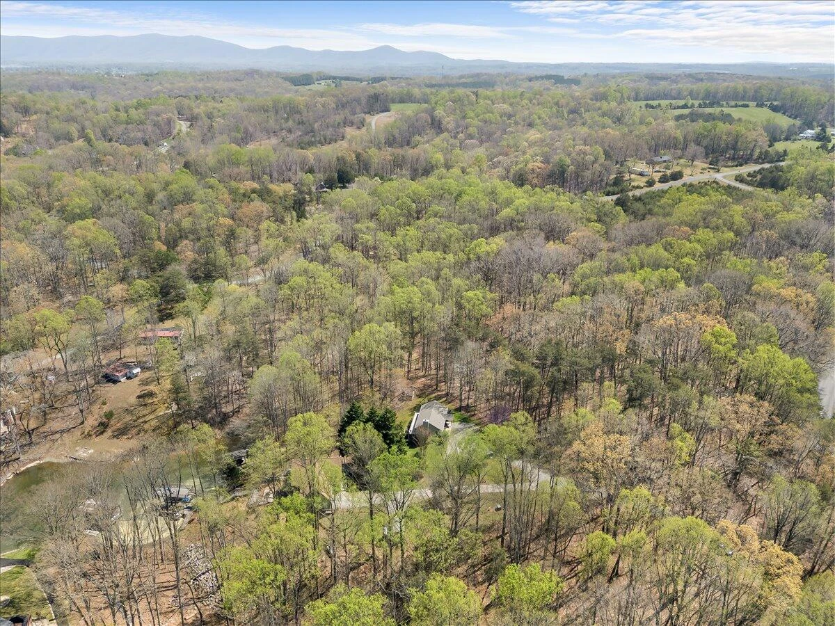 290 Dodee LN - Photo 51