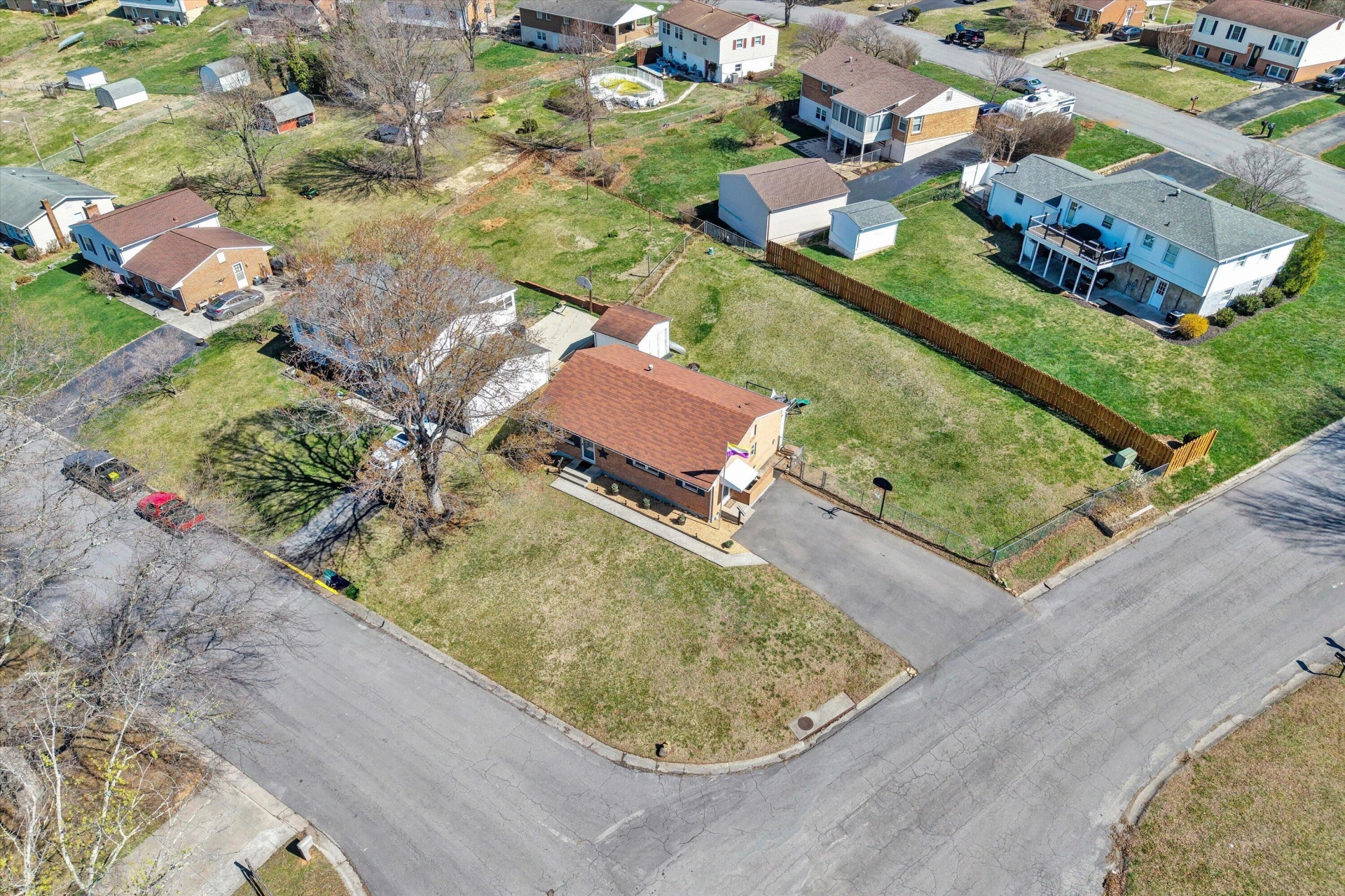 3076 Pebble DR - Photo 2