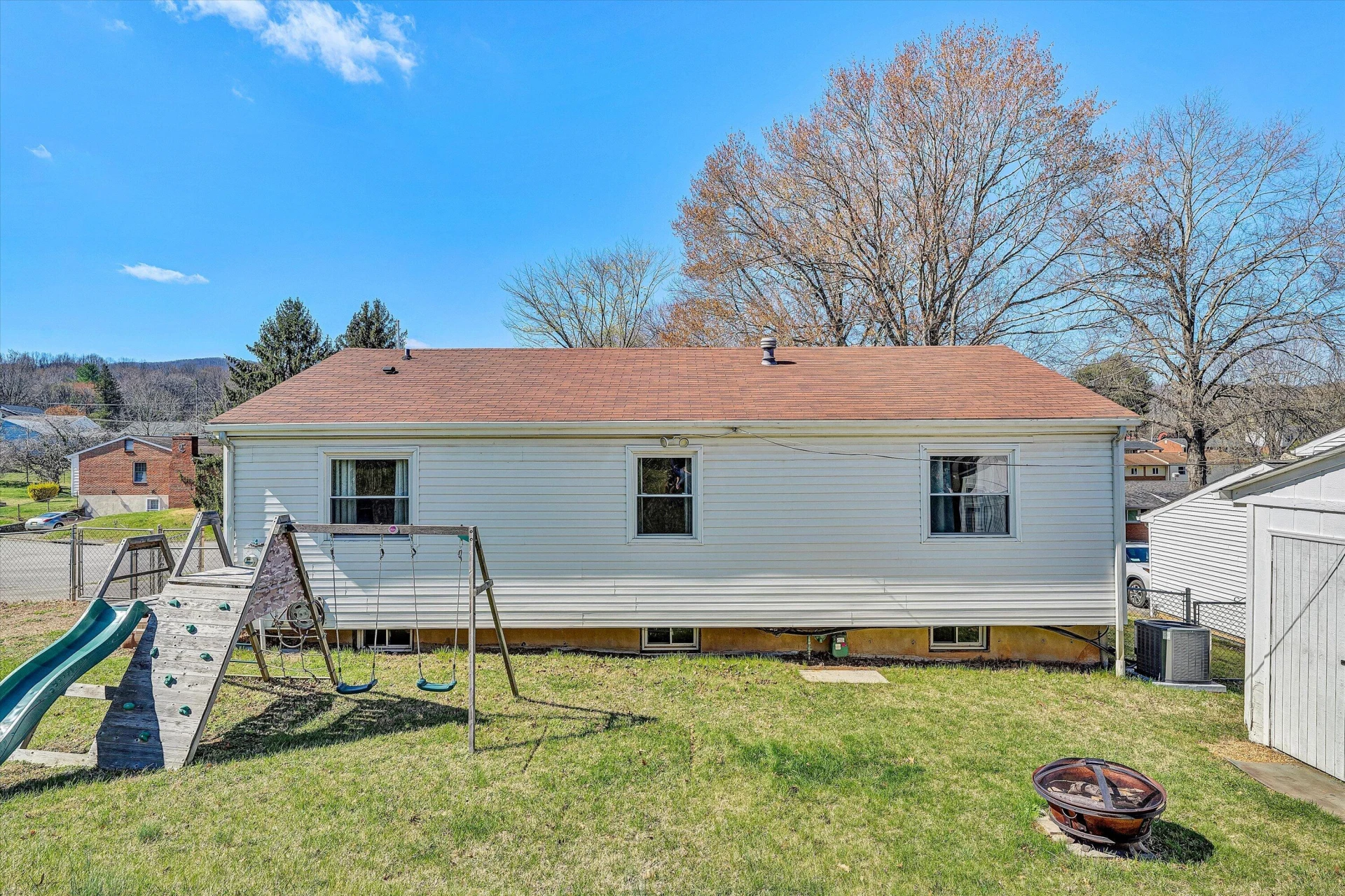 3076 Pebble DR - Photo 26